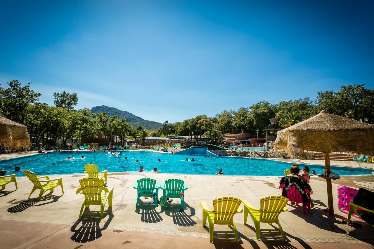 Hotel Camping Le Bois Fleuri Argelès-sur-Mer Esterno foto