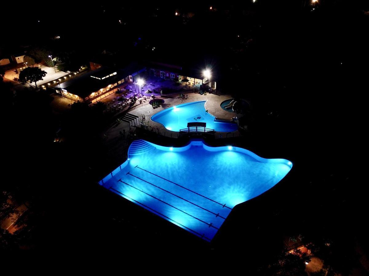 Hotel Camping Le Bois Fleuri Argelès-sur-Mer Esterno foto